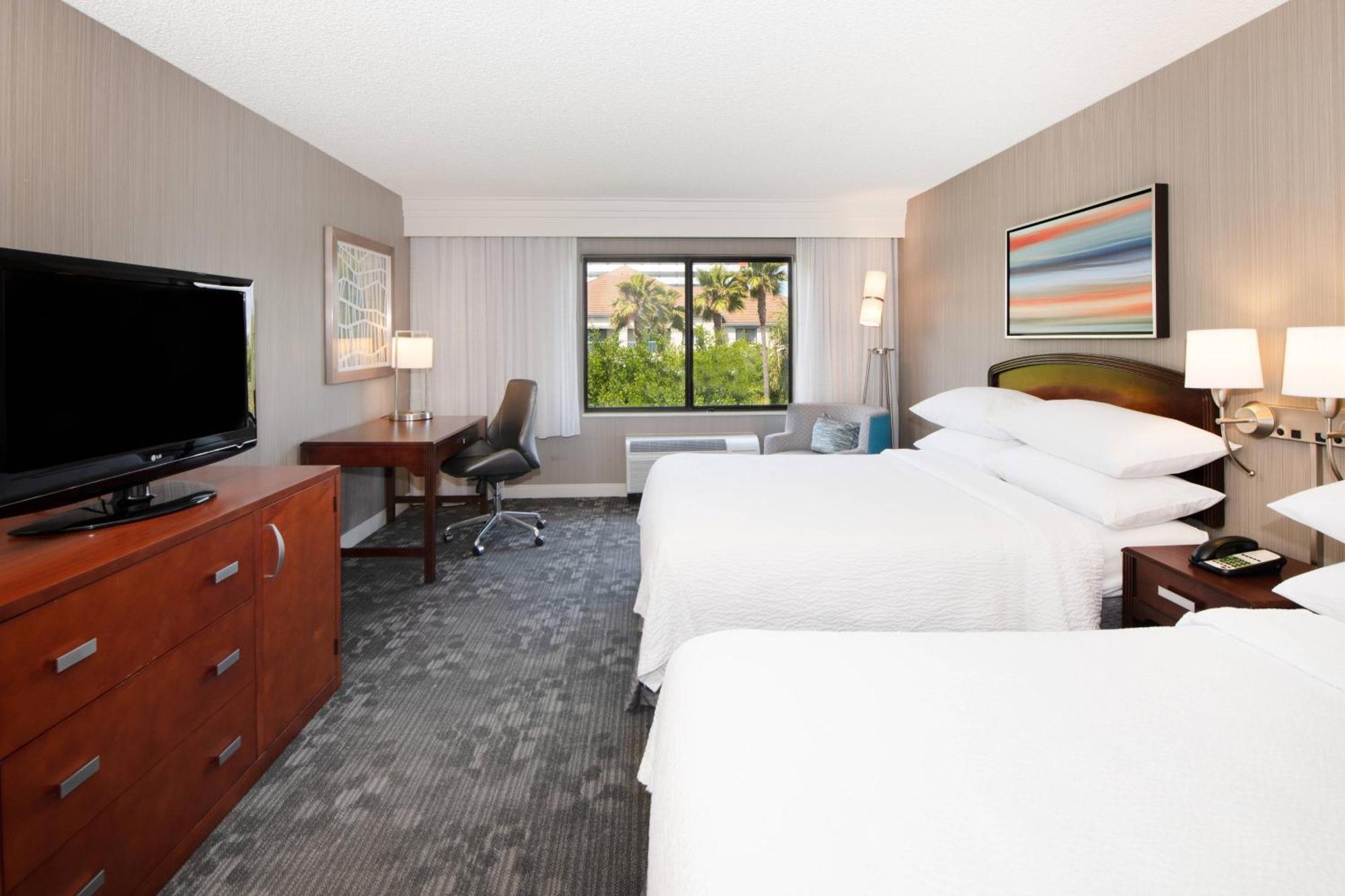 Готель Courtyard By Marriott Oakland Airport Екстер'єр фото