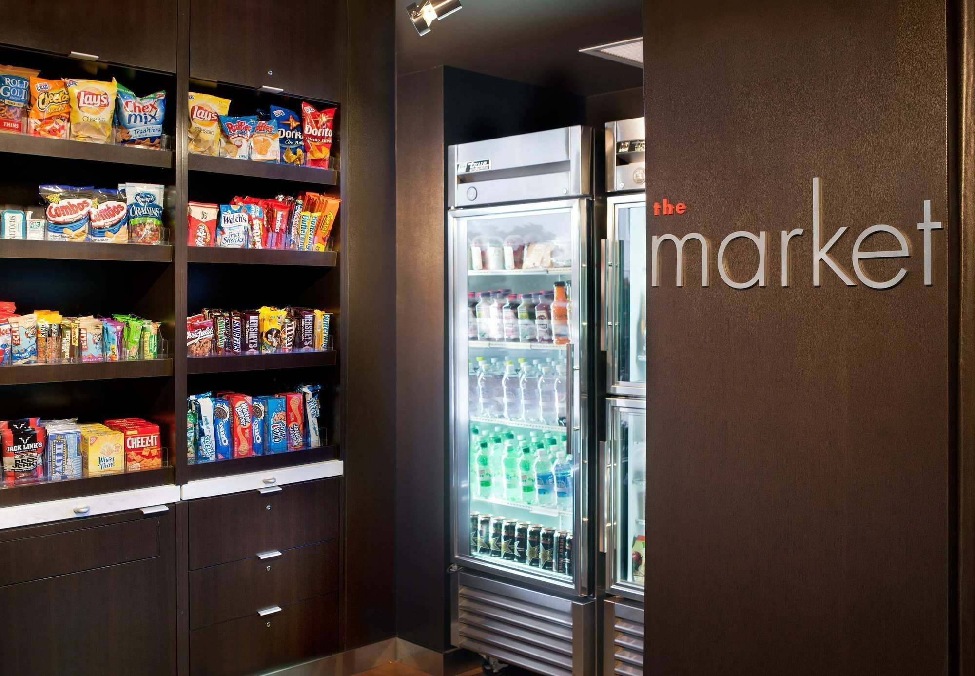 Готель Courtyard By Marriott Oakland Airport Екстер'єр фото